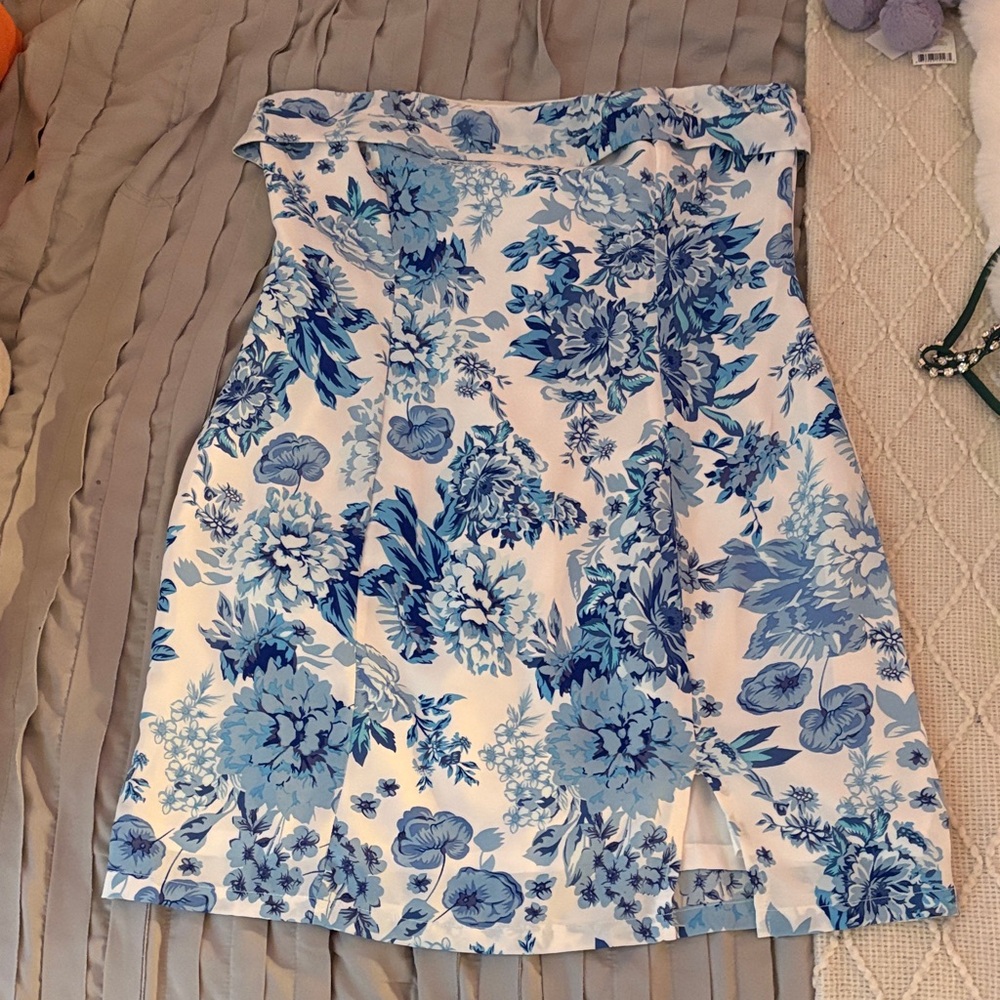That’s so fetch floral blue dress size 8